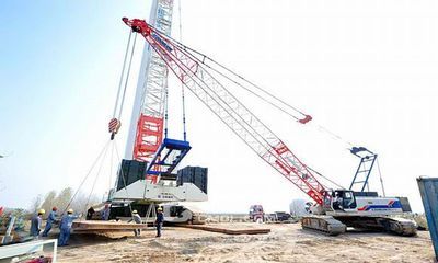 中聯(lián)重科QUY800履帶起重機(jī)射陽3兆瓦風(fēng)電吊裝顯神威_工程機(jī)械企業(yè)動態(tài)_工程機(jī)械新聞資訊_工程機(jī)械在線